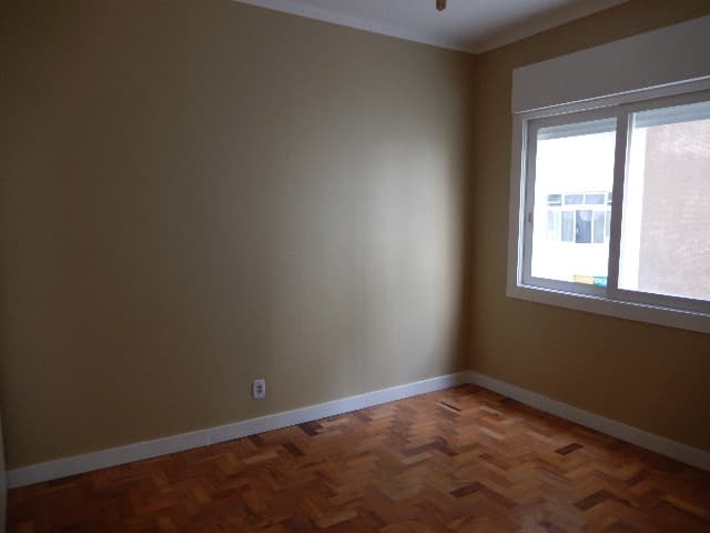 Apartamento no Itaim Bibi: quarto com janela